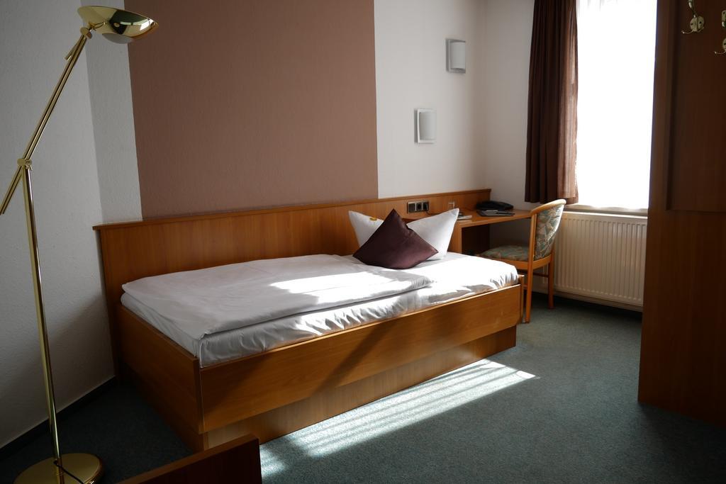 Hotel Garni Brauhof Niederwiesa Exteriör bild